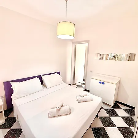 Casa Siry - In Centro E A 350 M Dalle Spiagge Di Torre San Giovanni Ugento