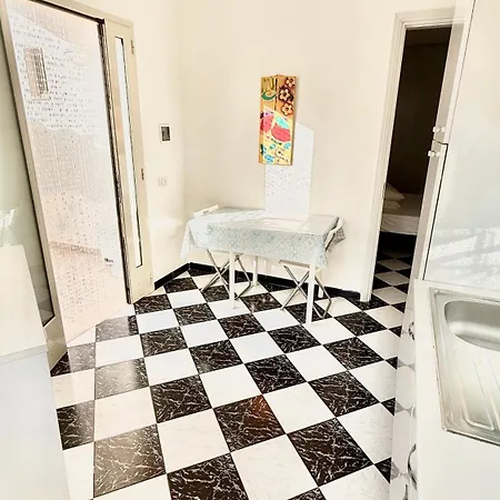 Casa Siry - In Centro E A 350 M Dalle Spiagge Di *