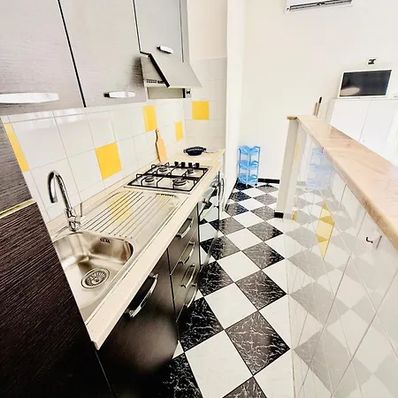 Casa Siry - In Centro E A 350 M Dalle Spiagge Di Torre San Giovanni Ugento