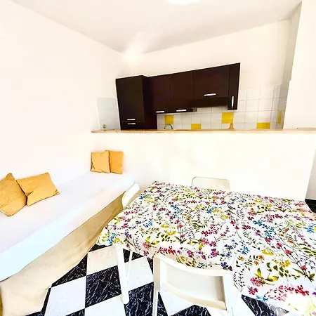 Casa Siry - In Centro E A 350 M Dalle Spiagge Di Lägenhet